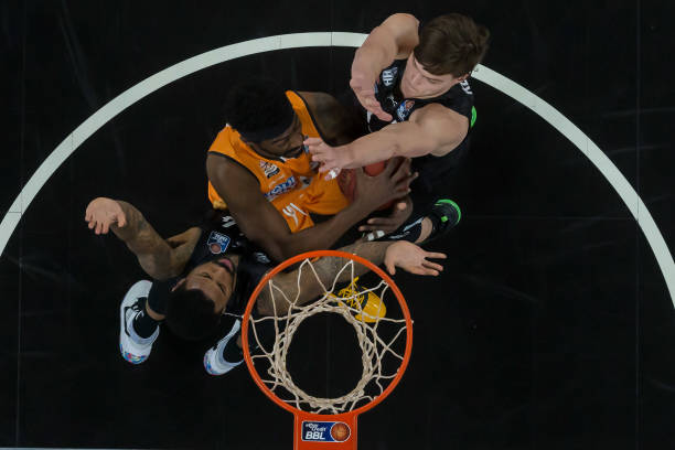 龙球而被更 龙球而被更